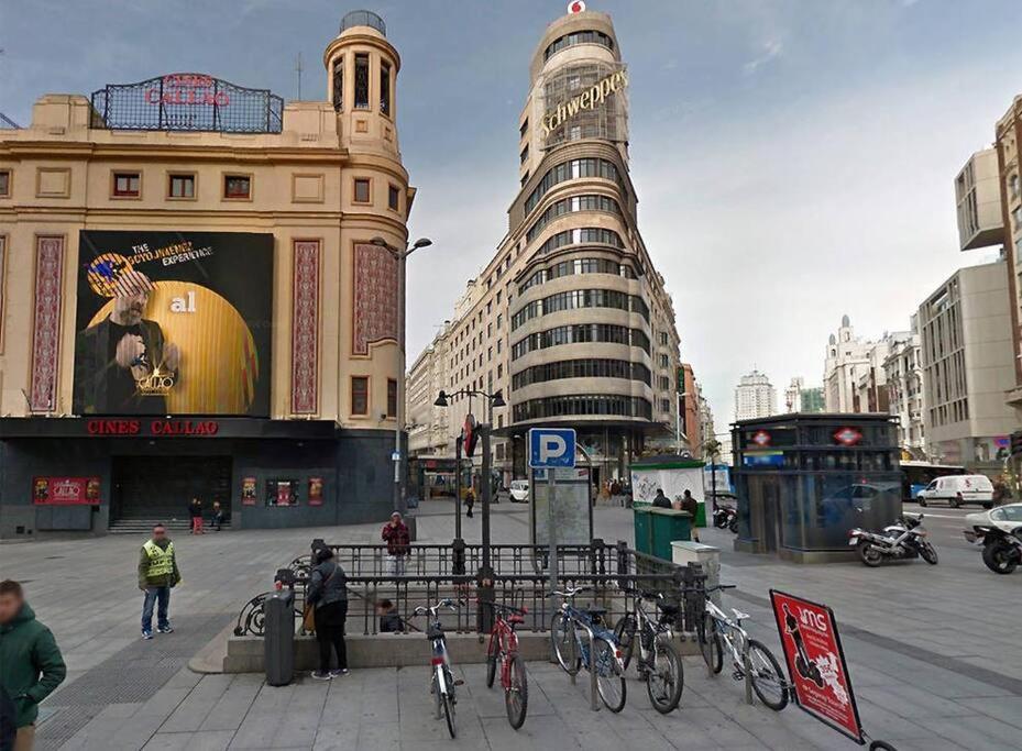 Apartments Plaza Callao Madrid Luaran gambar