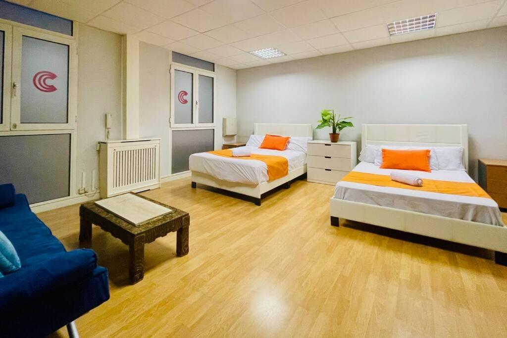 Apartments Plaza Callao Madrid Luaran gambar
